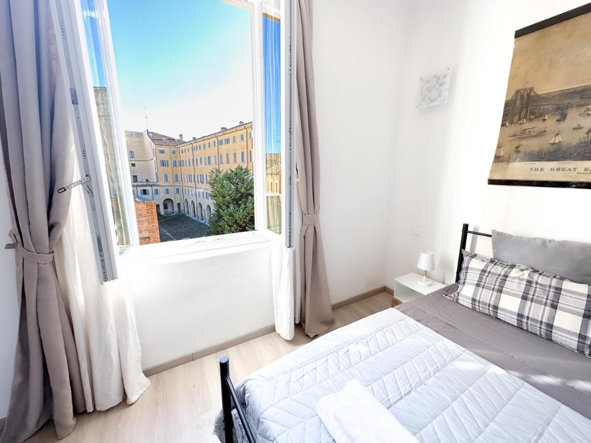 Apartment Luxury Next To The Francescana